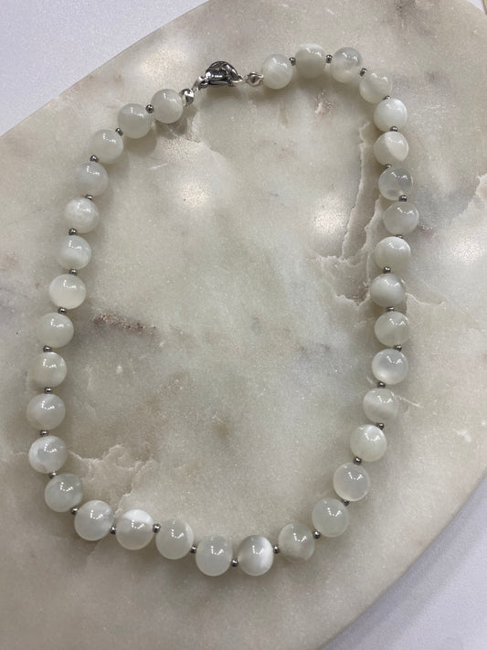 Collier ras de cou Pierre de lune